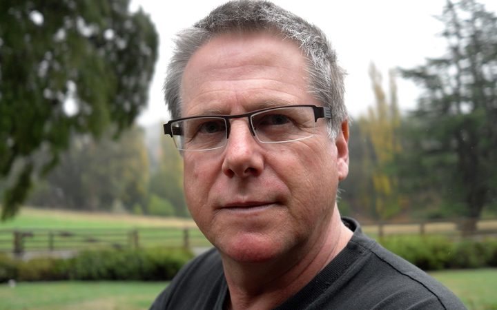 Dr Simon Pollard