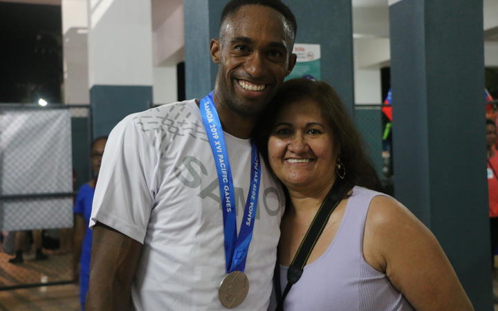Samoan sprinter Jeremy Dodson and his mum Peggy Dodson-Mauala.