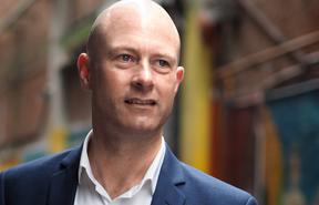 Dr Hamish Robb