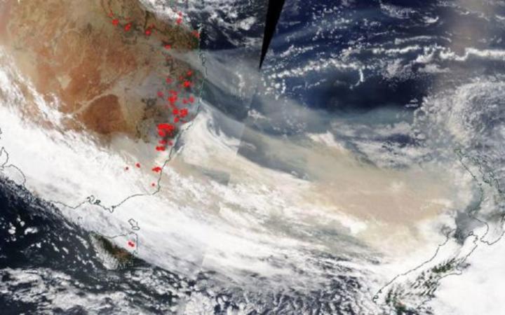 A satellite image showing smoke travelling towards New Zealand on 5 January