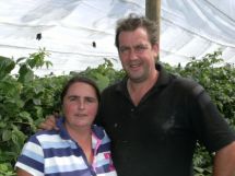 wee red barn_couple 1