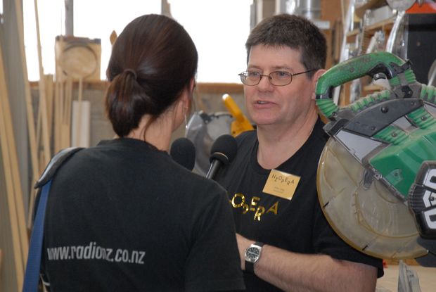 Opera September Spectrum s Lisa Thompson talking with NZ Opera s General Director Aidan Lang Courtesy NZ Opera Christine Syme