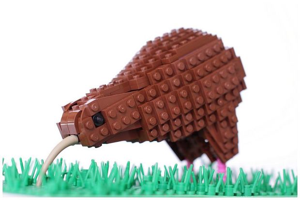 Lego kiwi