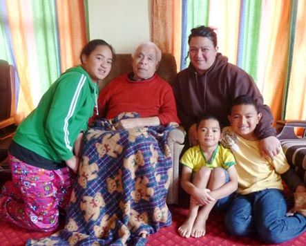 Lusila Tahaafe, her father Asiata and children Fiffita, Malakai and Asiata 