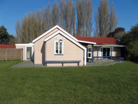 Ngati Moki - Taumutu Marae wharetupuna