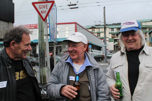 Bikes Graeme Reilly Laurie Anderson and Allan Burgess almost years of riding