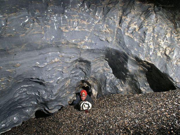 C is for Caves Lower levels of Nettlebed Cave New Zealand CC BY SA Dave Bunnell