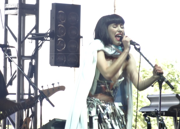 Kimbra plays the Gobi stage at Coachella photo by Shaun D Wilson