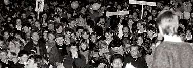 Public rally (1985).