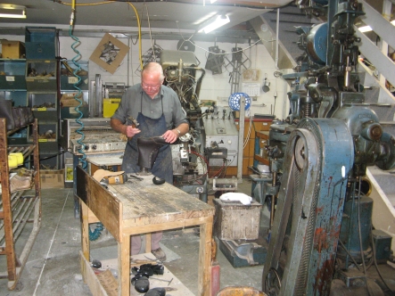 Bottmaker Dick Roberts