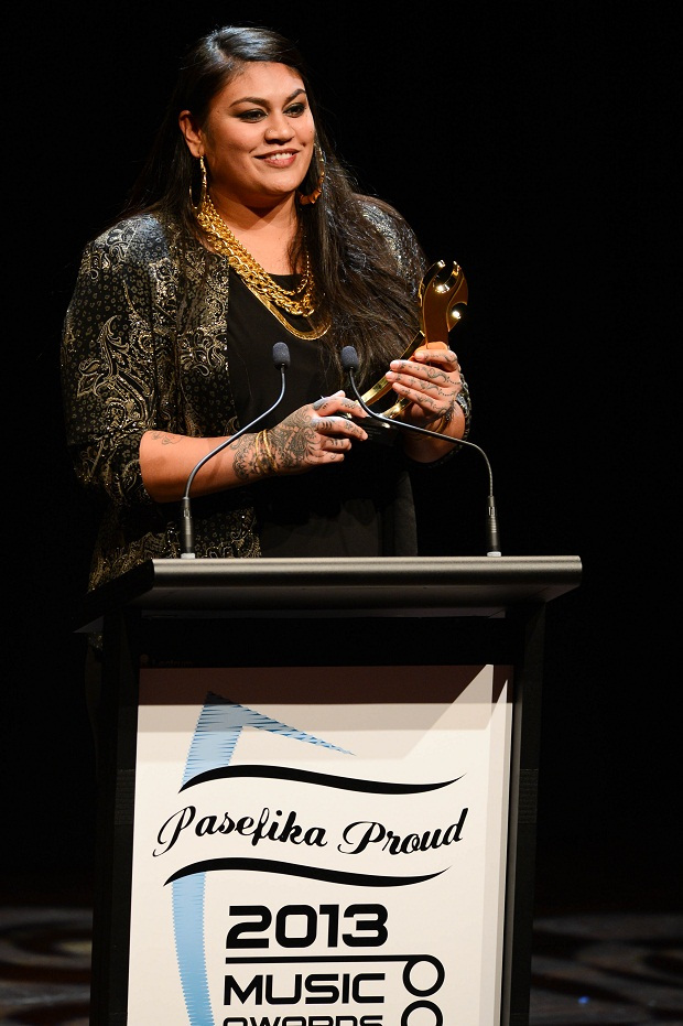 Aaradhna stage shot pacific music awards